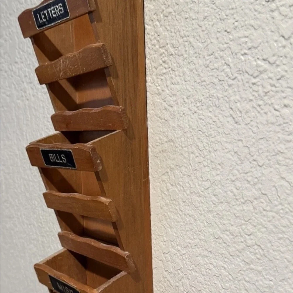 VTG Wooden Wall Organizer with Multiple Slots
